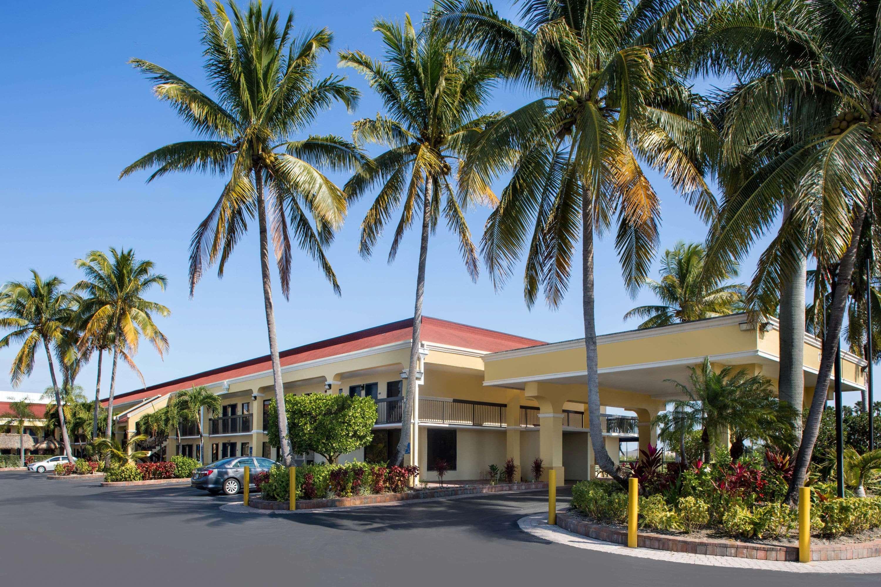 Days Inn By Wyndham פלורידה סיטי מראה חיצוני תמונה