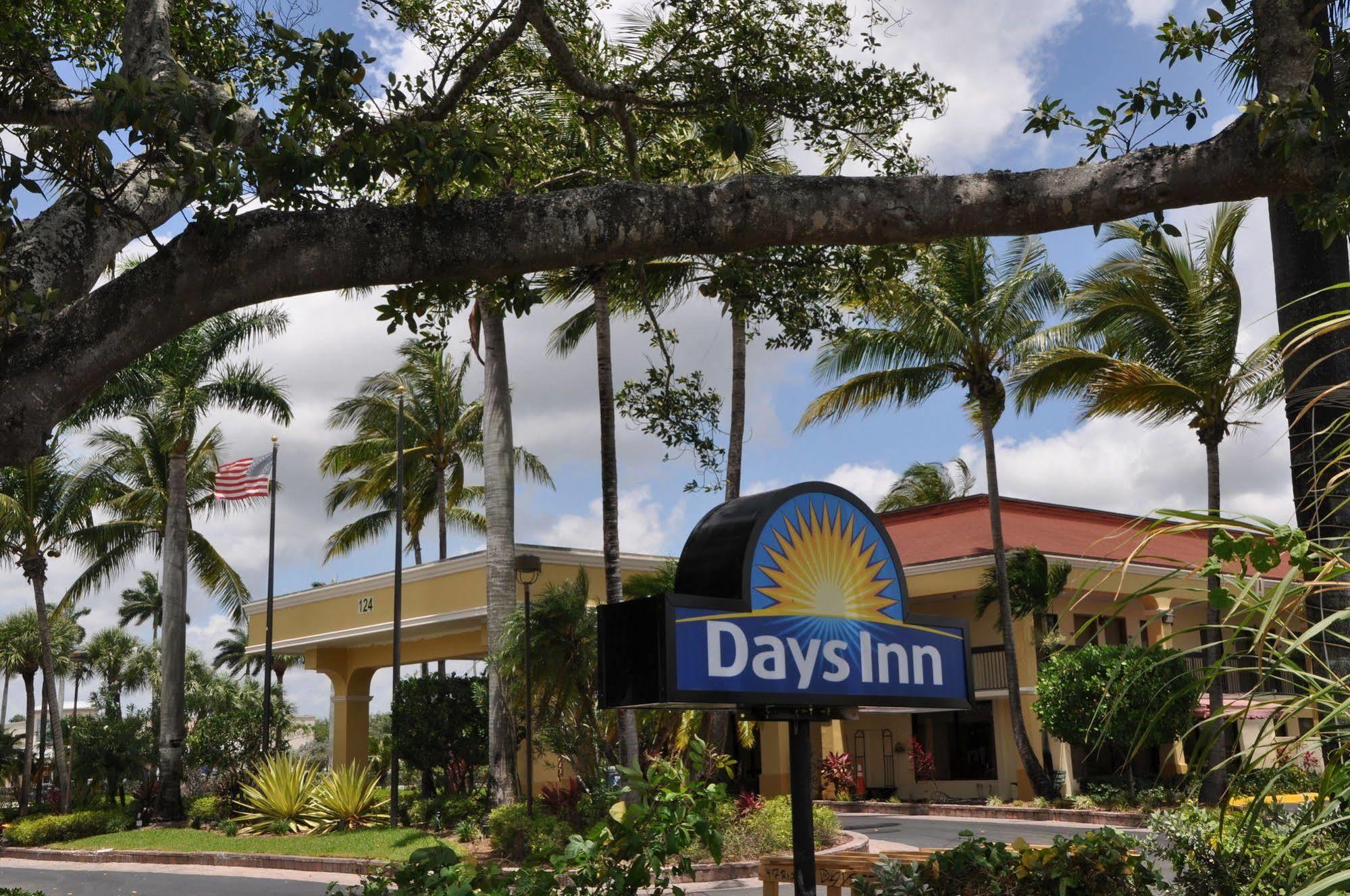 Days Inn By Wyndham פלורידה סיטי מראה חיצוני תמונה