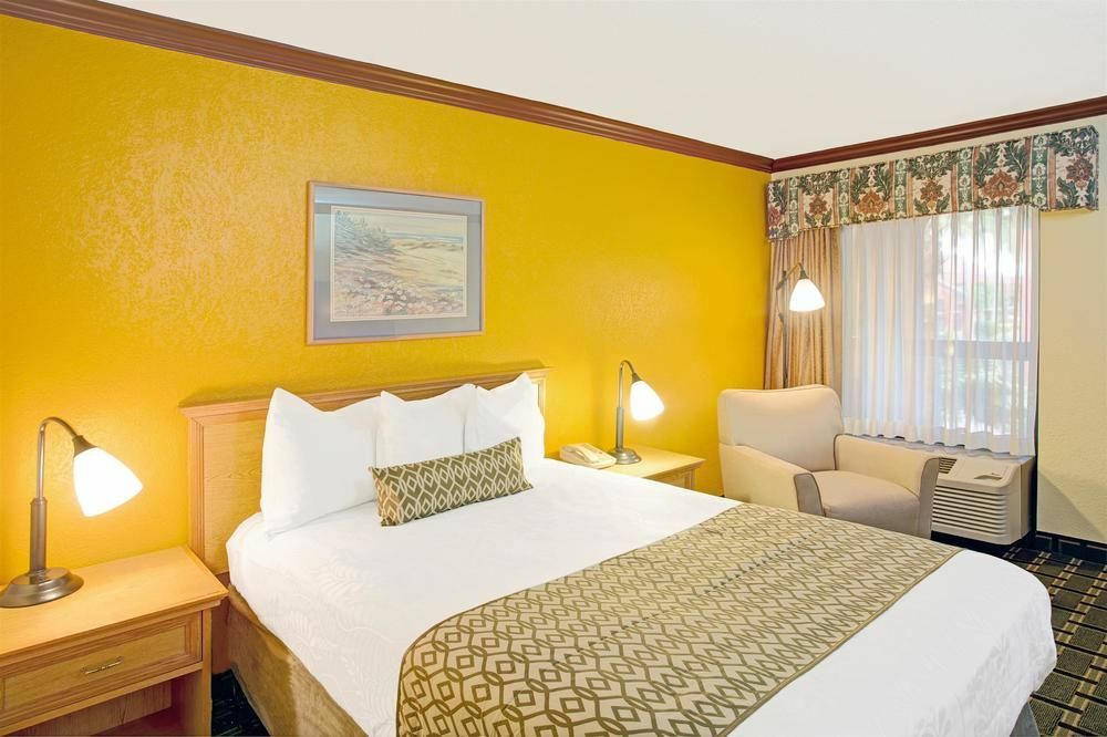 Days Inn By Wyndham פלורידה סיטי מראה חיצוני תמונה